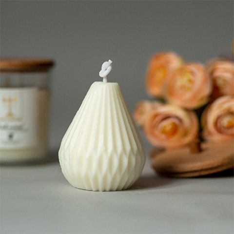 pear-candle-hand-made